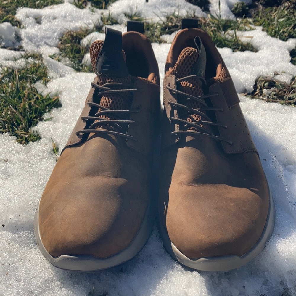 Men’s Sketchers brown leather